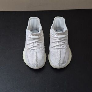 Toddler 8.5 Yeezy Sneakers